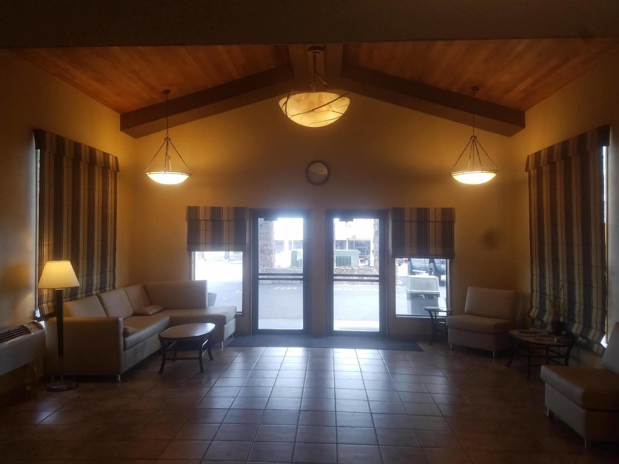 Super 8 By Wyndham Casper East/Evansville Екстериор снимка
