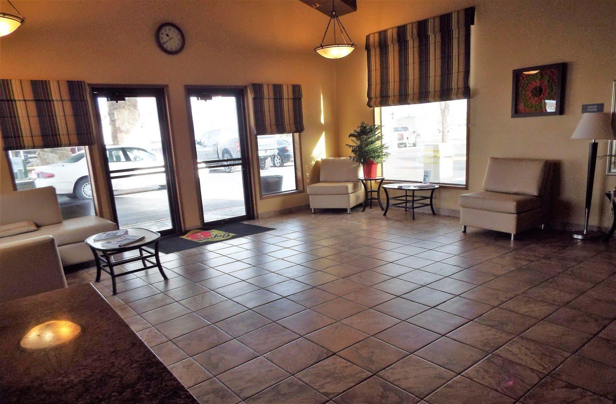 Super 8 By Wyndham Casper East/Evansville Екстериор снимка